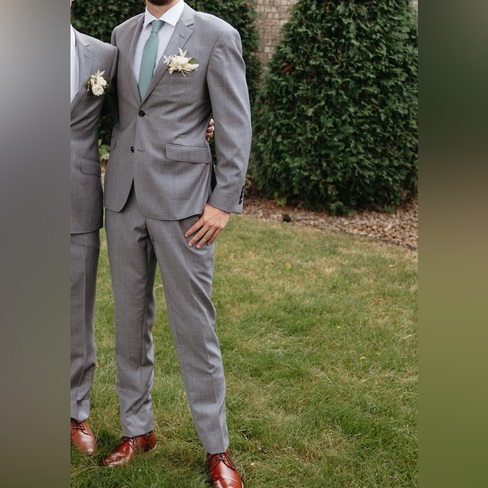 38R Gray Slim Fit Suit